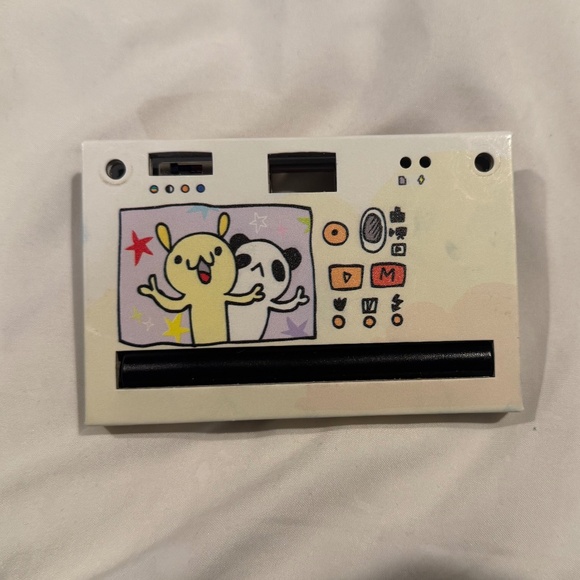 Paper Shoot Red Hand Drawn Camera - Picture 3 of 3